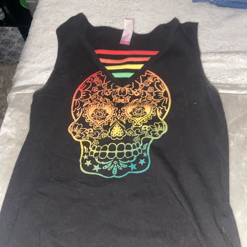 Cute skull top